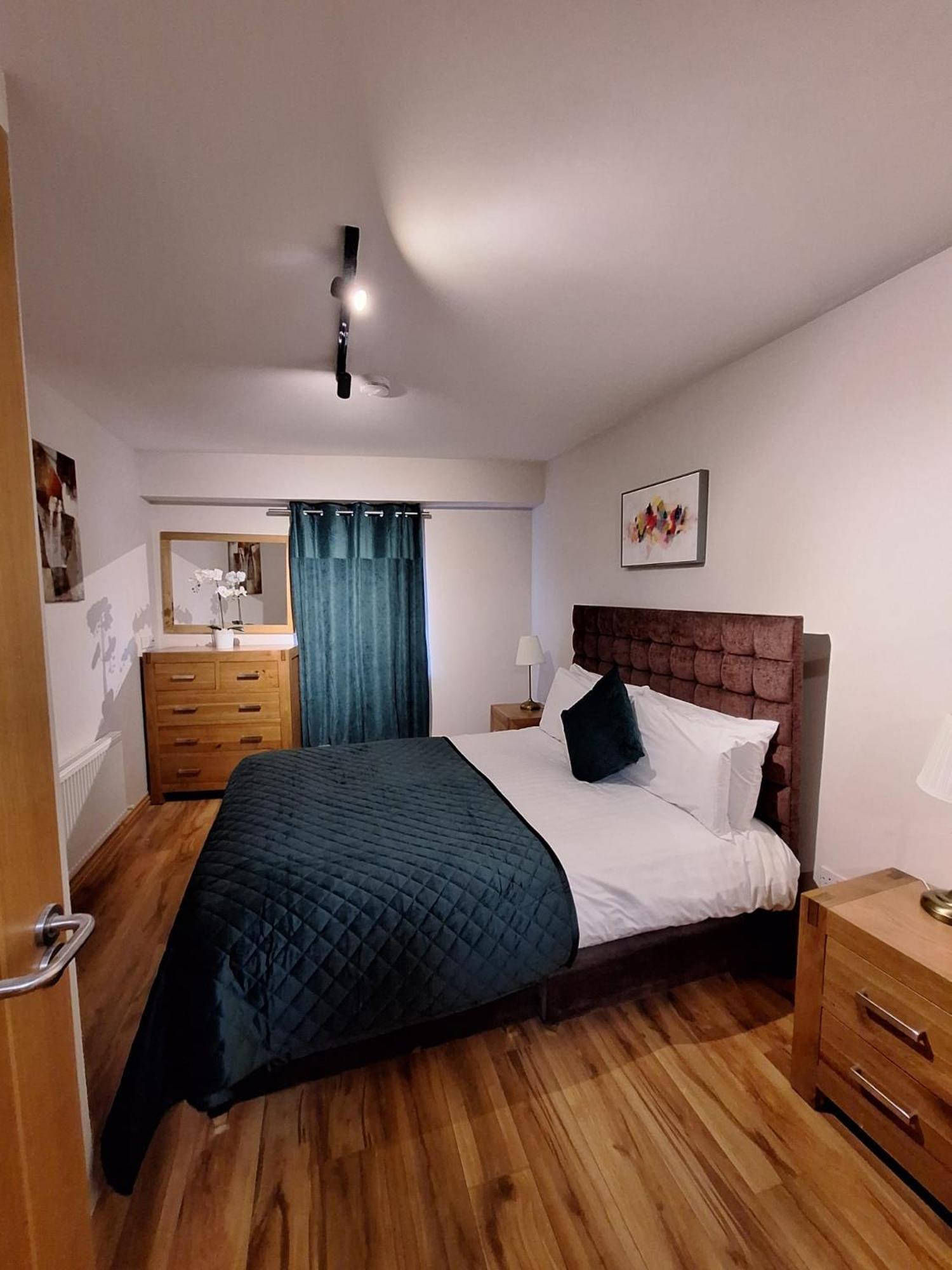 Five Lamps Suites Dublin Eksteriør billede