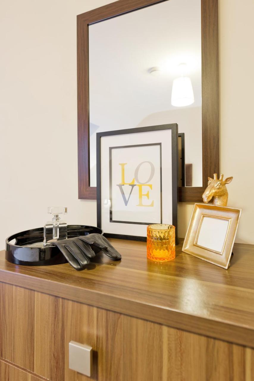 Five Lamps Suites Dublin Eksteriør billede