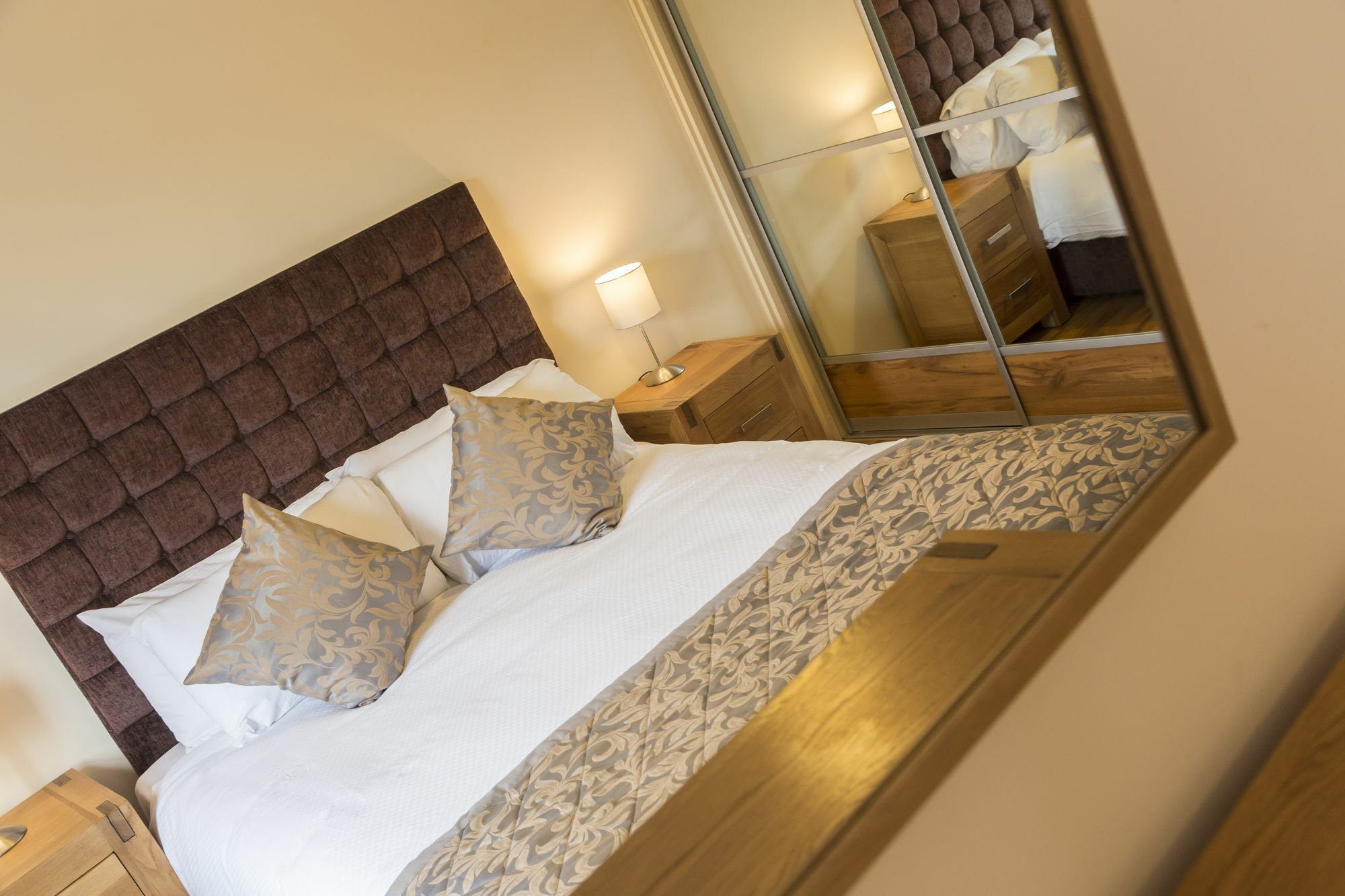 Five Lamps Suites Dublin Eksteriør billede